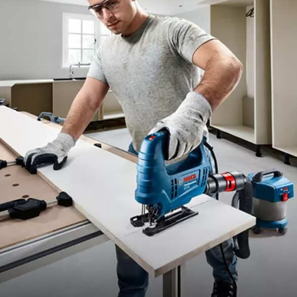 Sierra caladora 500W c/velocidad variable - Bosch BS0310