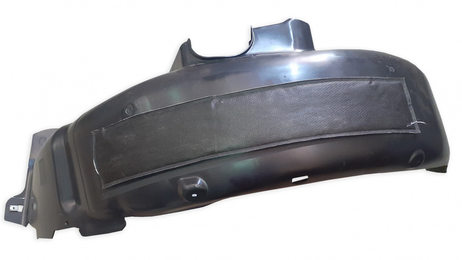 PROTECTOR DE GUARDABARRO TRASERO DERECHO NIVUS 23 