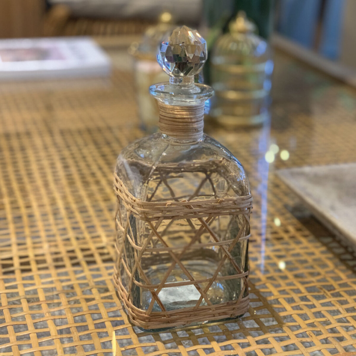 Botella c/tapa vidrio y bambú 