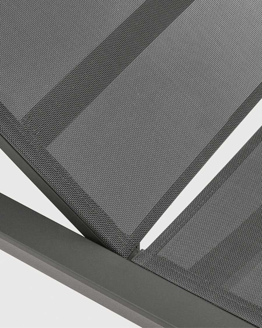 Tumbona Canutells de aluminio con acabado gris oscuro gris oscuro