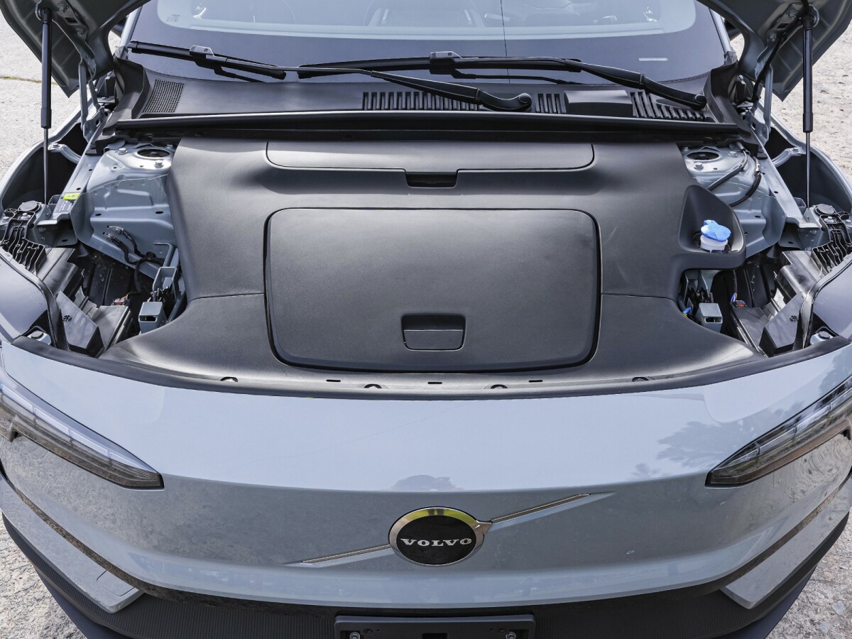 Volvo EX30 E40 100% Eléctrico 2026 0KM | Permuta / Financia Volvo EX30 E40 100% Eléctrico 2026 0KM | Permuta / Financia