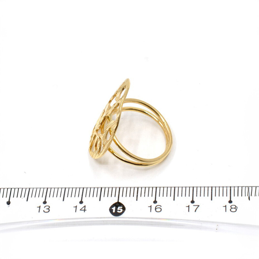 Anillo En Oro 18K Con Importante Diseño Anillo En Oro 18K Con Importante Diseño