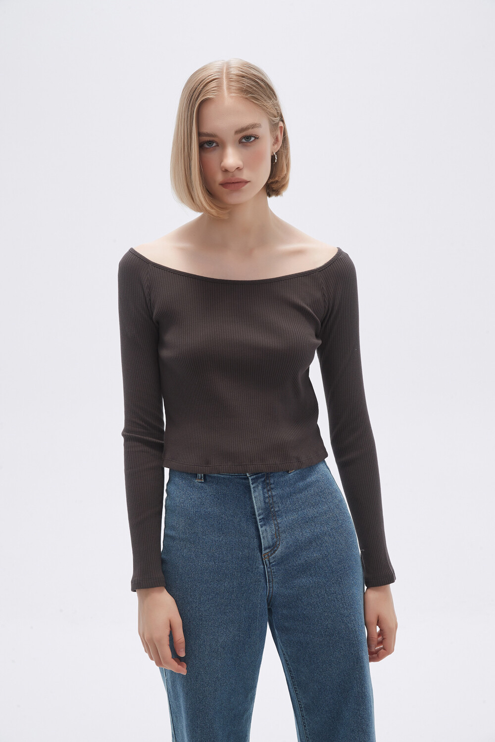 Remera Freeval Gris Oscuro