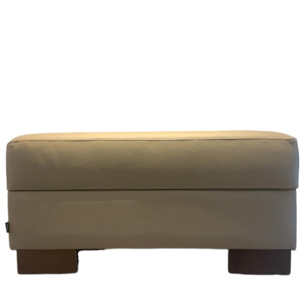 PUFF DOMINI OTTOMAN - 100% CUERO - AVELLANA PUFF DOMINI OTTOMAN - 100% CUERO - AVELLANA