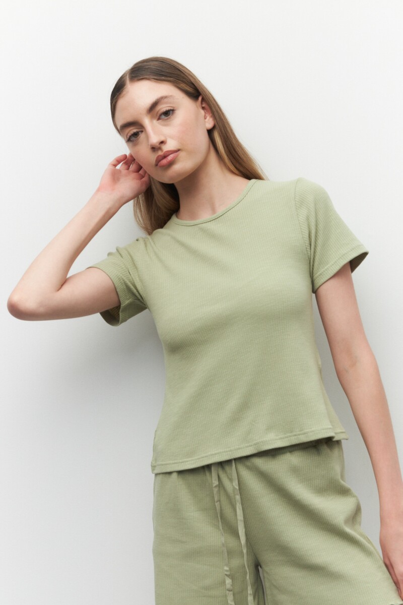 REMERA ROGERS - Verde Oliva 