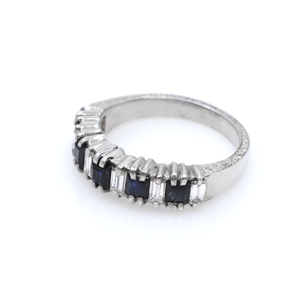 Anillo Oro Blanco 18K Con Brillantes Y Zafiros Anillo Oro Blanco 18K Con Brillantes Y Zafiros