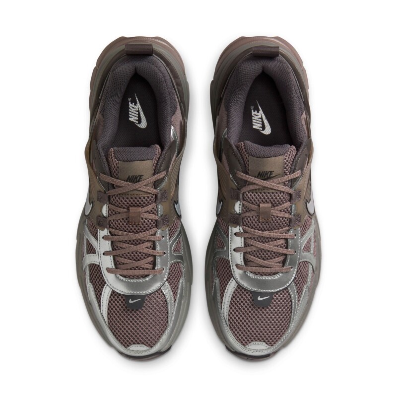 Championes Nike V2K Run de Hombre Chocolate