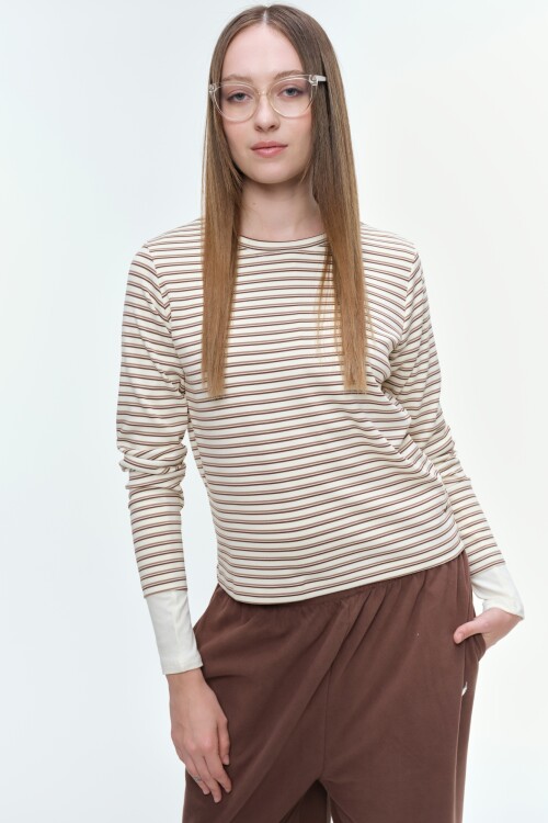 Remera Julisa Marron