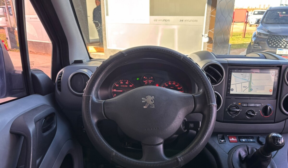 Peugeot Partner B9 5Plz - 2011 Peugeot Partner B9 5Plz - 2011