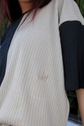 Remera Galia NEGRO Y CRUDO