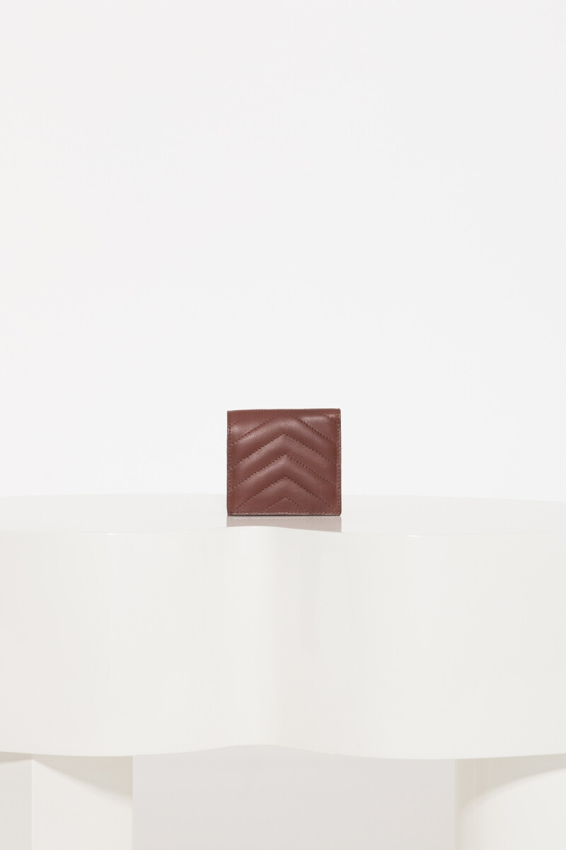MINI BILLETERA LIPSTICK Marron