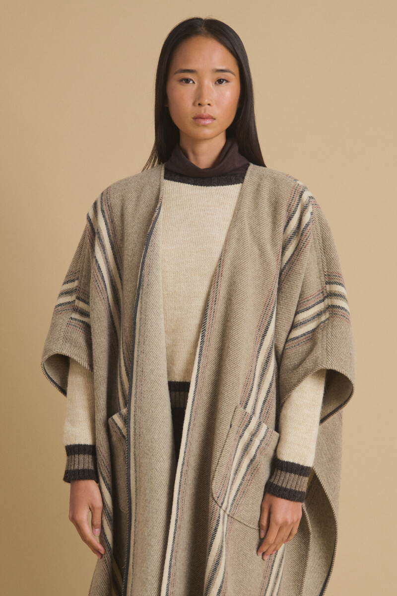 Poncho Camel