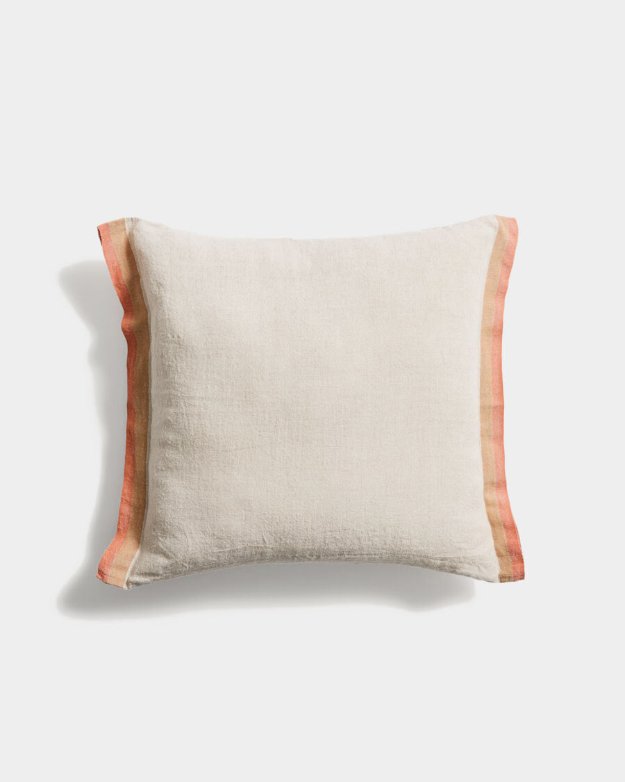 Almohadón Disea de lino beige con detalle naranja, 45 x 45 Almohadón Disea de lino beige con detalle naranja, 45 x 45