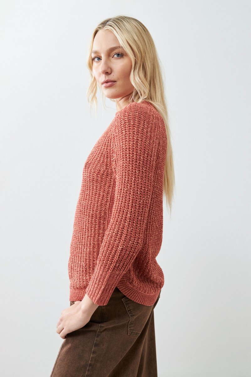 Sweater cinta con ruedo curvo lacre