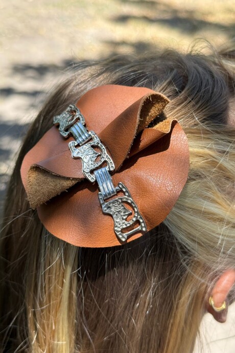 Round Leather Headpiece Camel