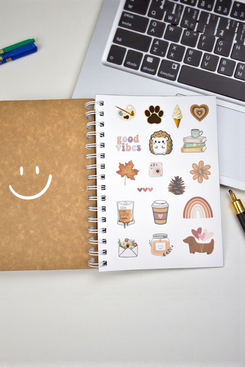 Cuaderno Paperpack A5- 80 hojas- Diseños surtidos 