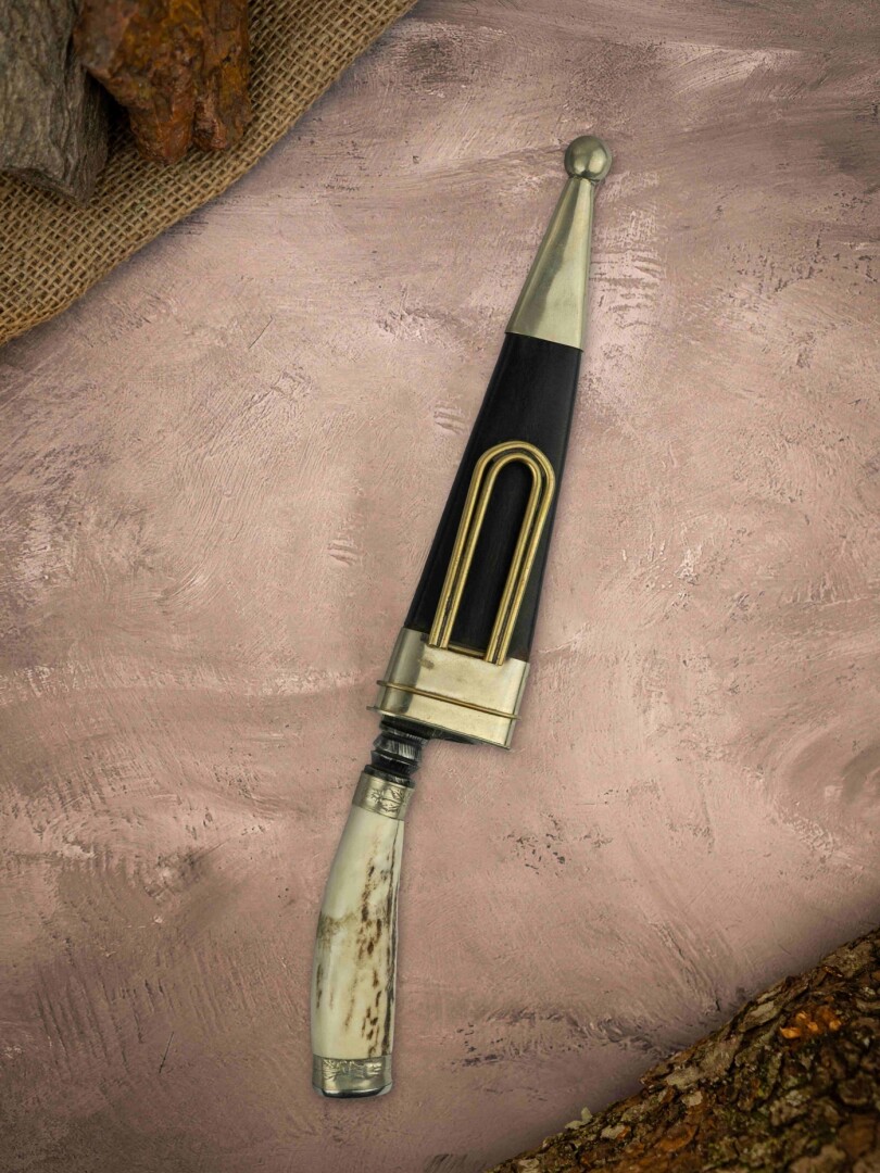 Cuchillo Cabo de Guampa de Ciervo - Acero de Damasco Cuchillo Cabo de Guampa de Ciervo - Acero de Damasco