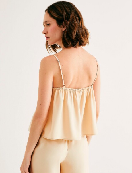 BLUSA CON ESCOTE BEIGE