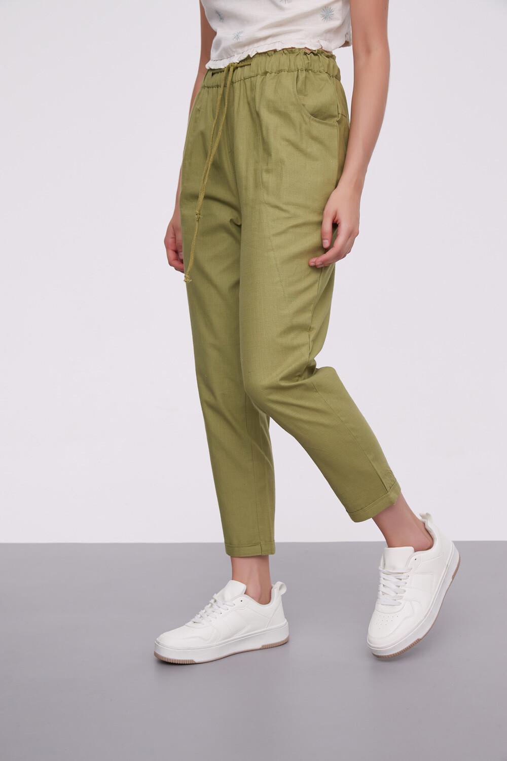 Pantalon Bengkel Verde Oliva Oscuro