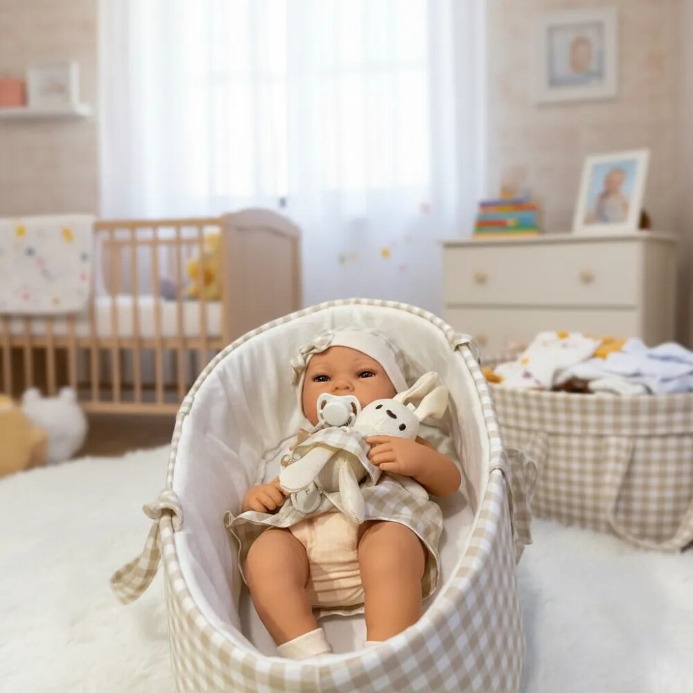 Muñeca OLIVE con accesorios beige NEWBORN Muñeca OLIVE con accesorios beige NEWBORN