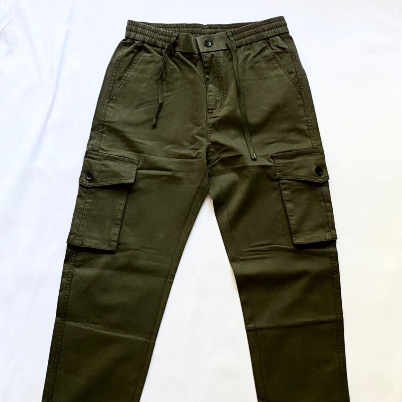 PANTALON KARGO VERDE OSC. PANTALON KARGO VERDE OSC.