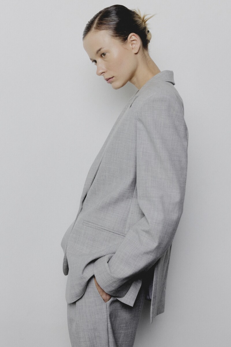 0008 BLAZER AZUL CON LÍNEAS Gris