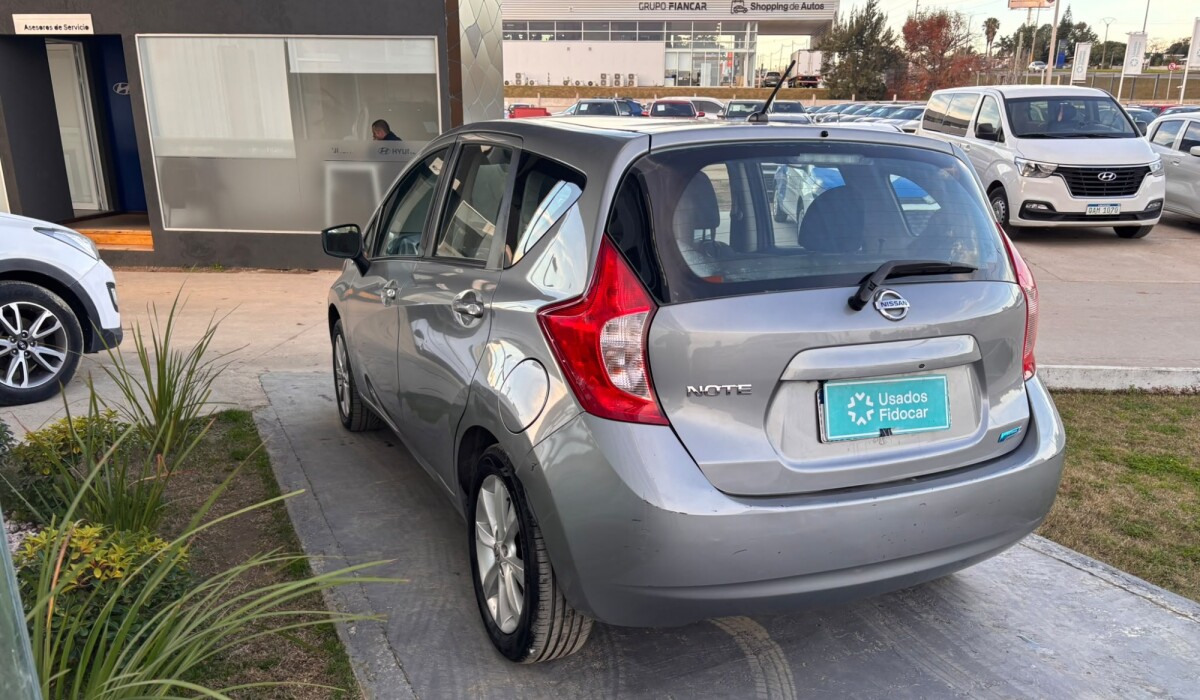 Nissan Note Advance CVT - 2014 Nissan Note Advance CVT - 2014