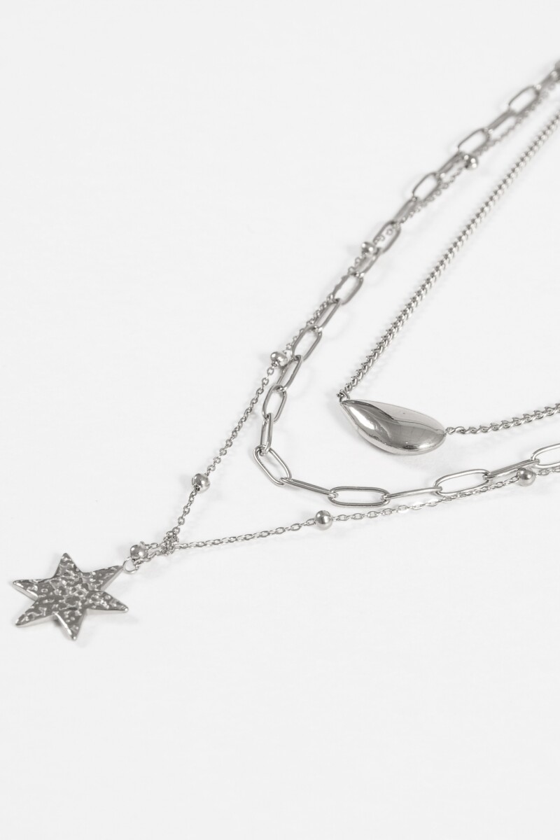 Collar triple vueltas dijes acero plateado