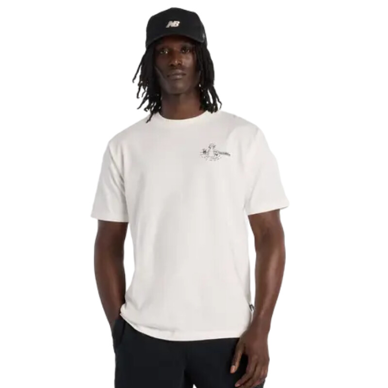 Remera New Balance Fountain - Blanco Remera New Balance Fountain - Blanco