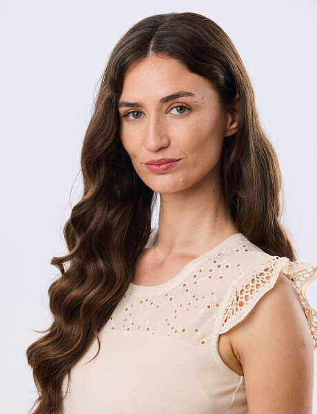 REMERA LISA DE ALGODÓN Beige