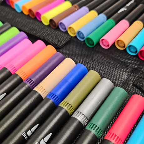 Set de 36 marcadores en estuche Sc