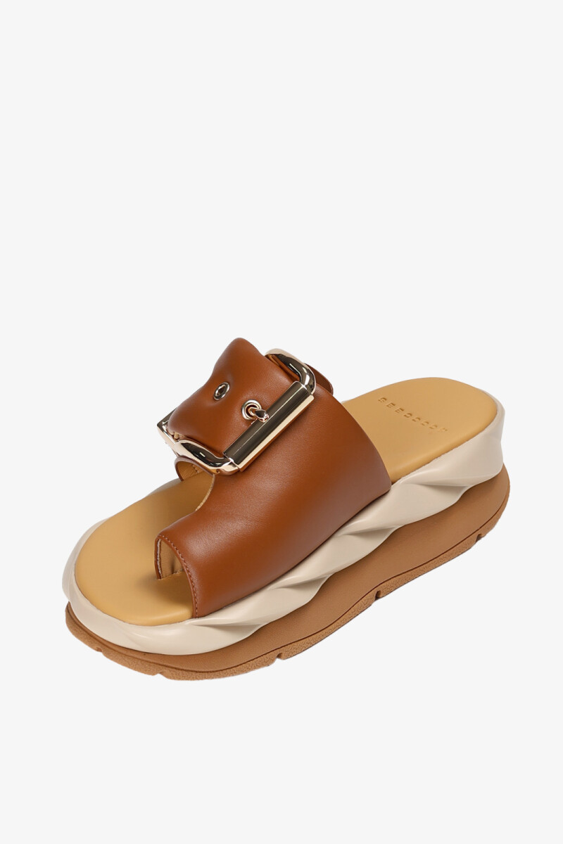SANDALIA MELLOW GLOW Marron