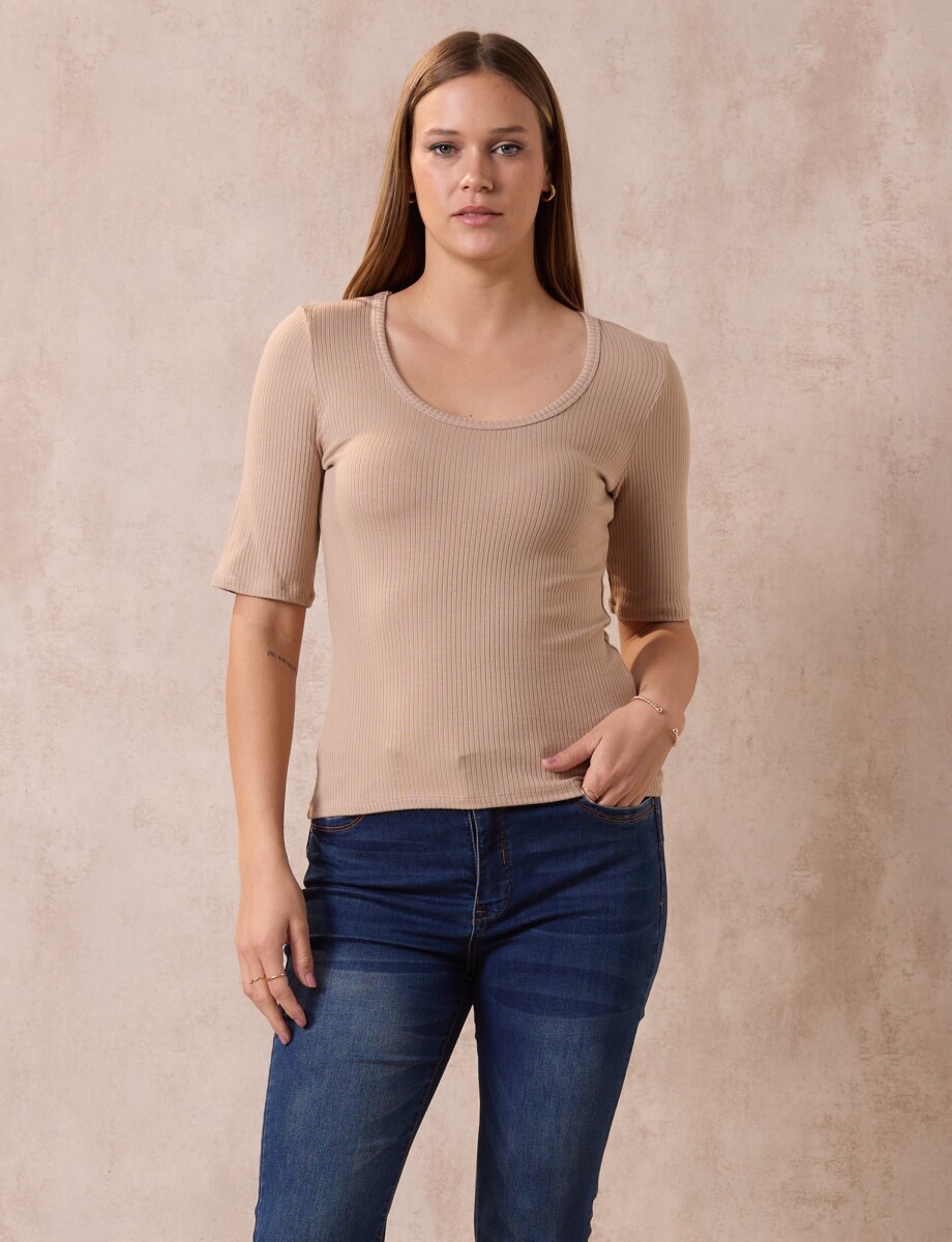 Remera Basica Ribs - Beige 