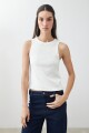 Musculosa canalé crudo