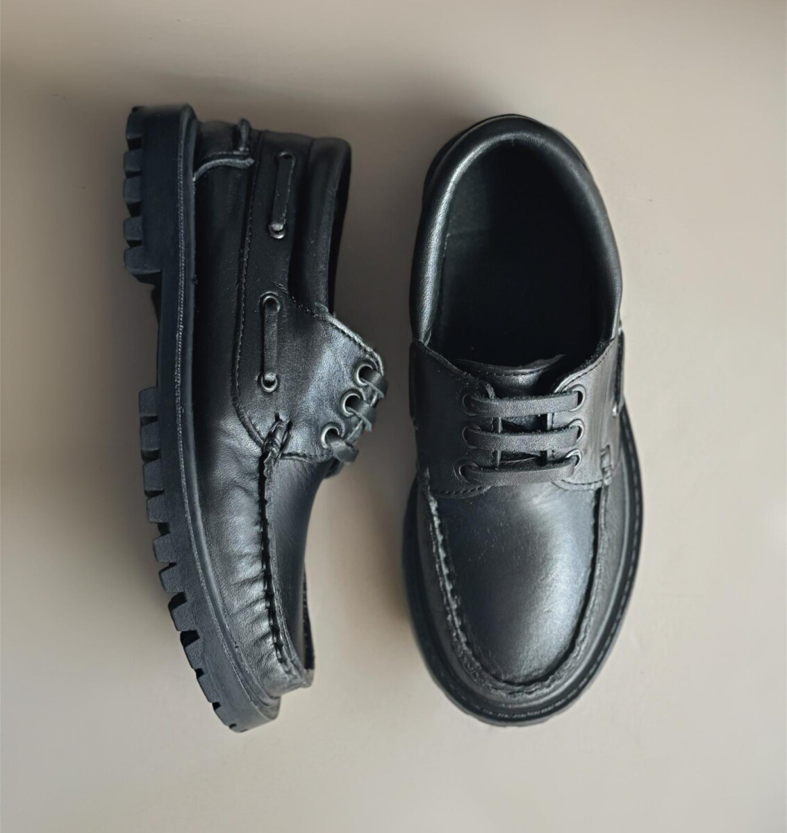 Leñador De Cuero Cosido - Negro 