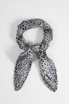 Pañuelo animal print guarda gris