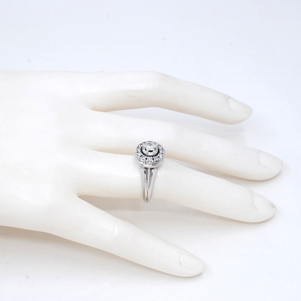 Anillo en oro 18k blanco y brillantes Anillo en oro 18k blanco y brillantes