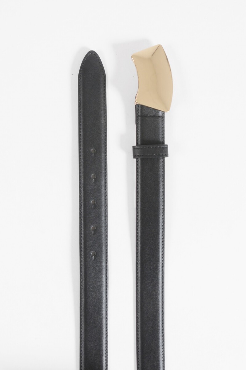 Cinturón con hebilla metálica negro