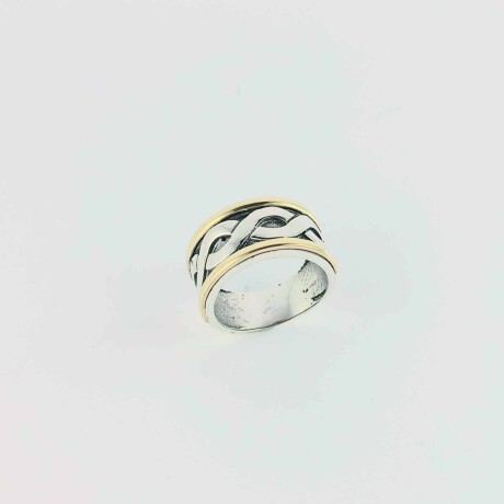 Anillo de plata 925 y double en oro 18 ktes. Anillo de plata 925 y double en oro 18 ktes.