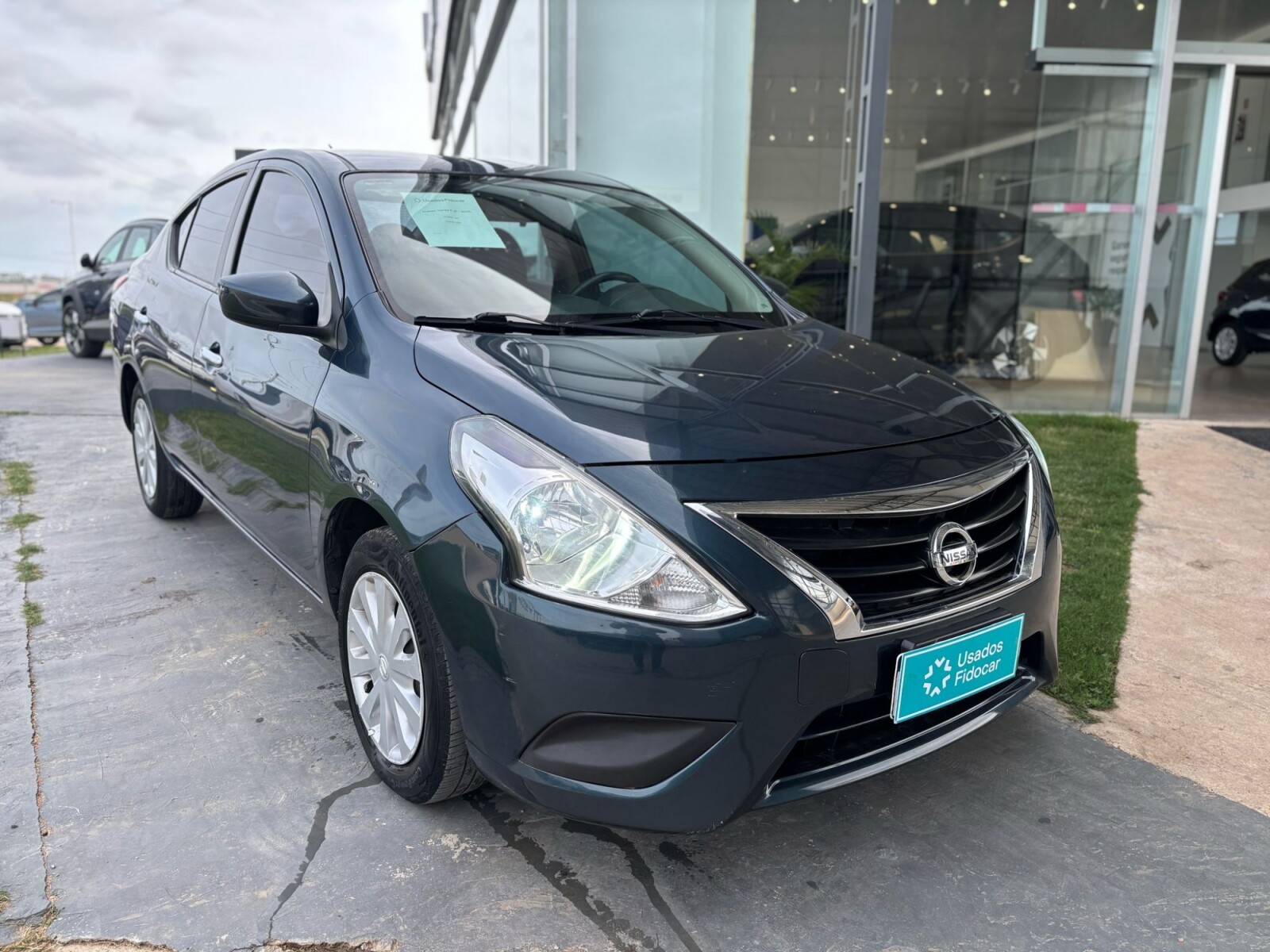 Nissan Versa Full - 2015 