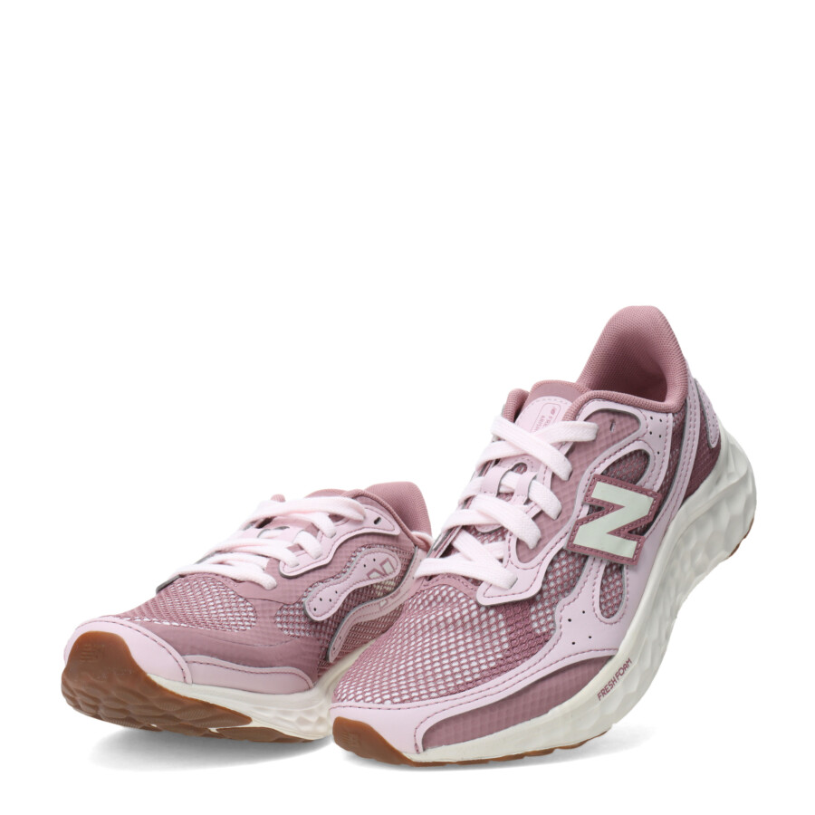 Championes de Mujer New Balance Fresh Foam Arishi v4 Rosado - Blanco