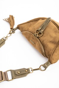 Cartera Gamuza Vegana Oliva