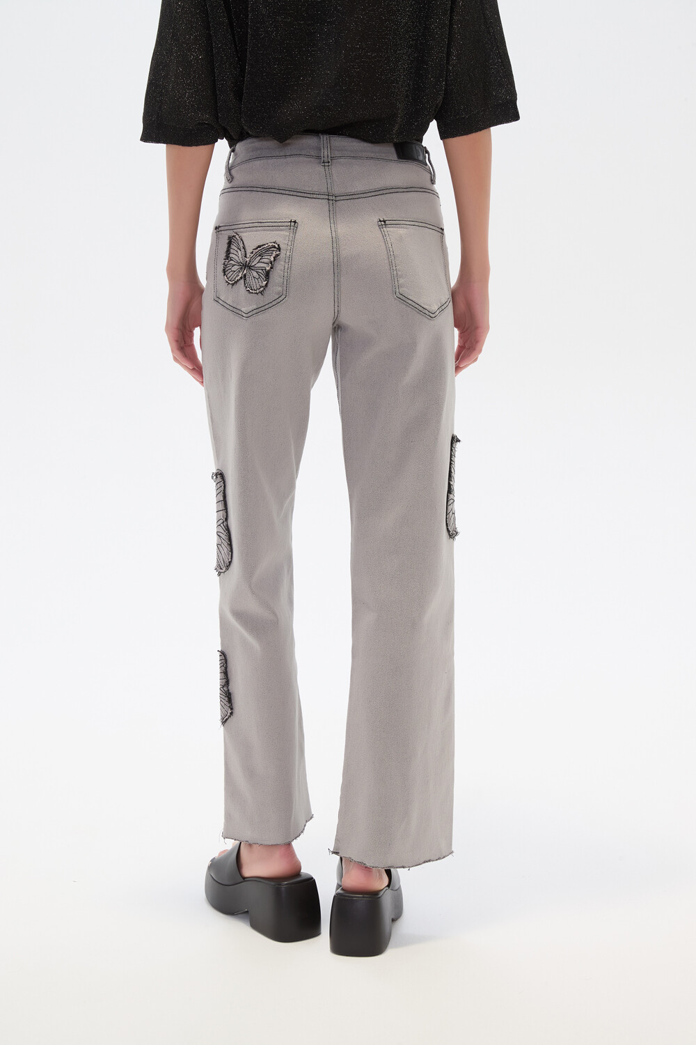 Pantalon Zeballa Gris Claro