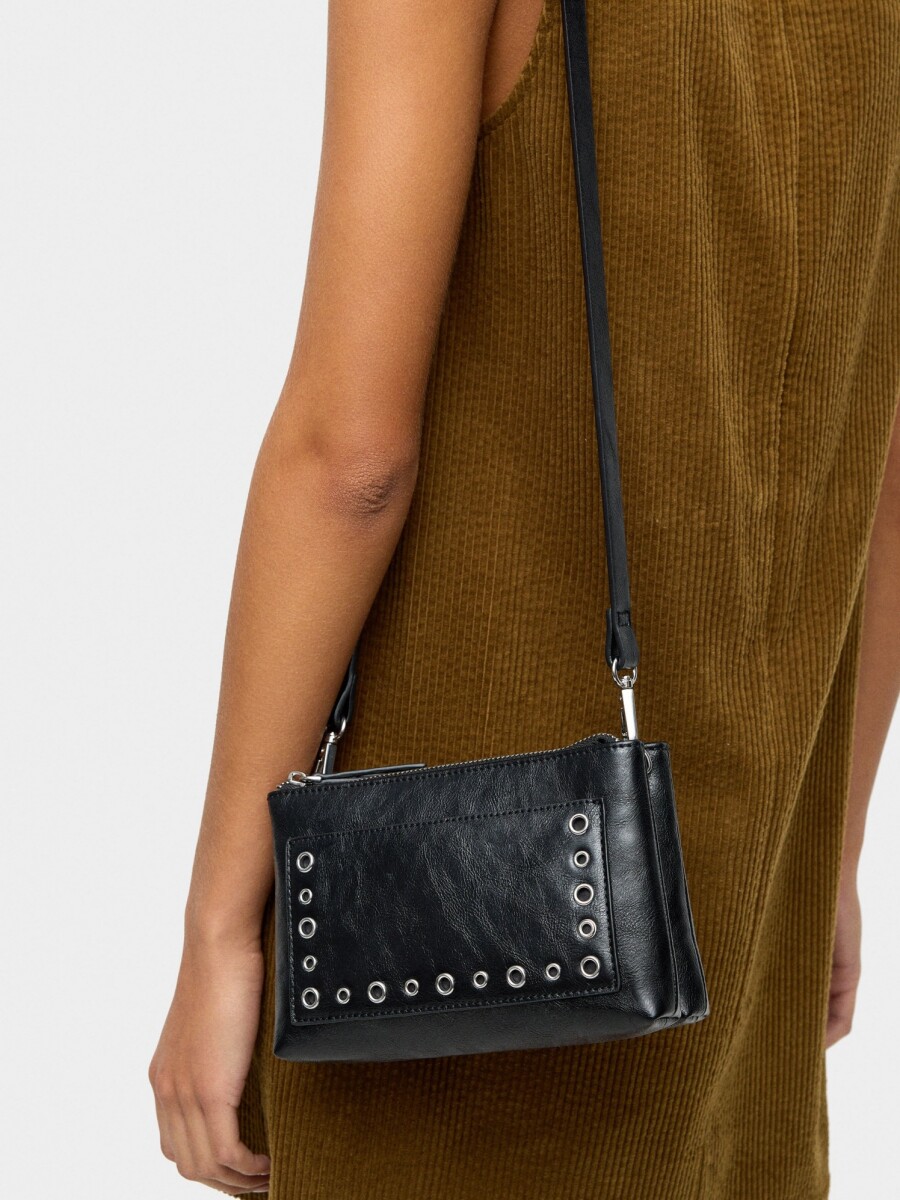 Bolso Bandolera Efecto Craquelado Con Tachuelas negro