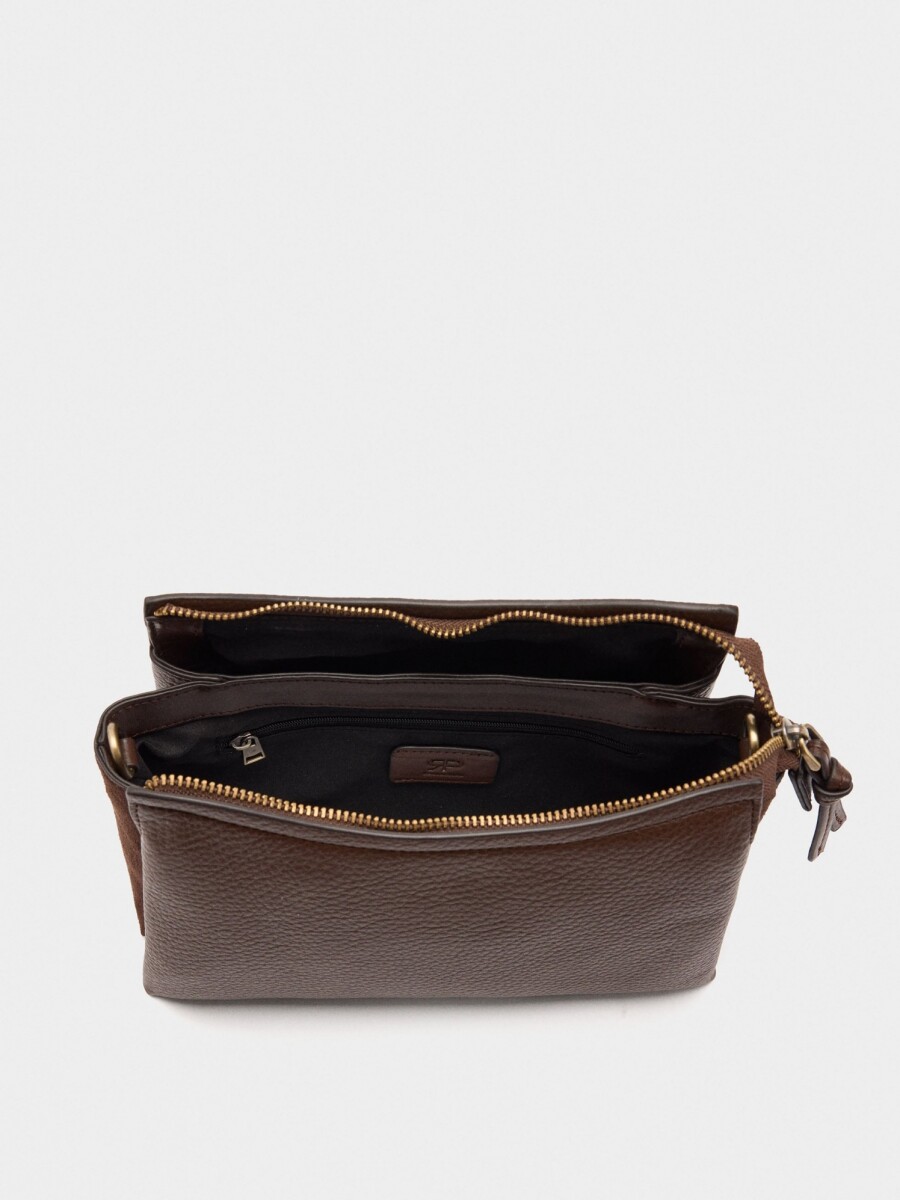 Bolso Bandolera Con Textura Efecto Piel marron