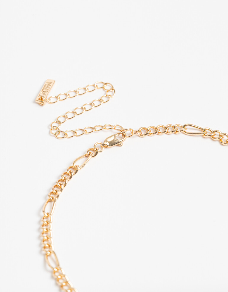 Cadena Corta con Dije Metal Collar Con Dije Mariposa Bañado En Oro - Dorado
