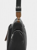 Bolso Bandolera Con Bolsos Exteriores negro