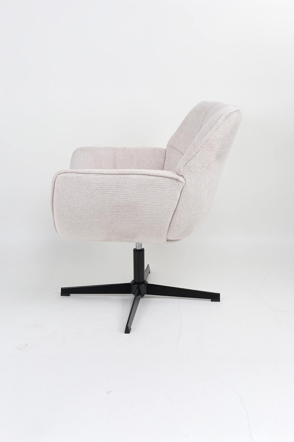 Butaca Con Base Giratoria Adele Beige