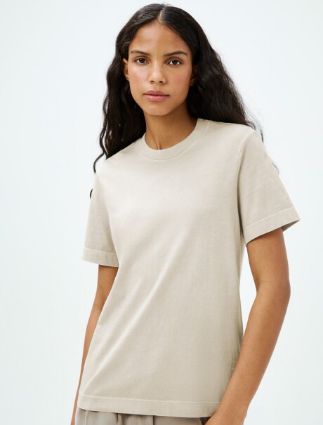 CAMISETA MANGA CORTA CREMA