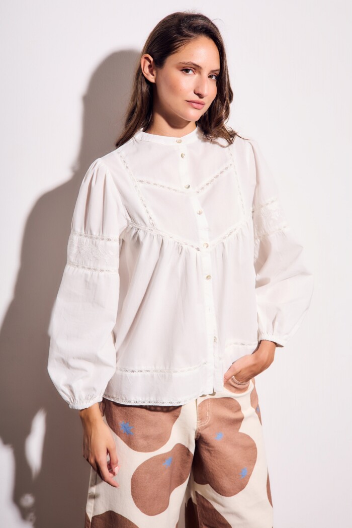 Blusa Algodón Con Detalles Encaje Crudo